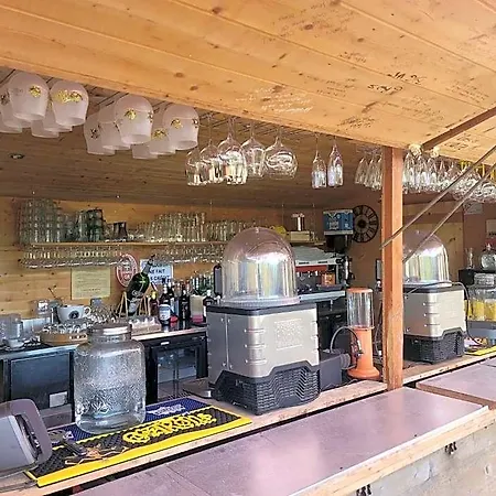 Eco-lodge Lou Pantai 호텔 르프라데