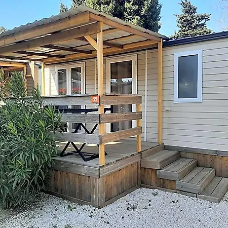 호텔 Eco-lodge Lou Pantai 르프라데