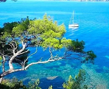호텔 Eco-lodge Lou Pantai 르프라데